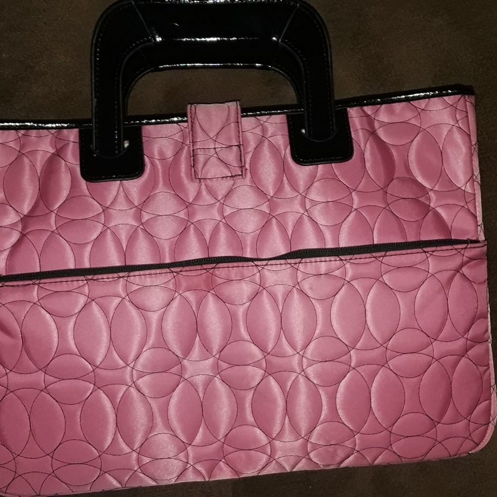 NWOT Chelsey Henry Laptop Bag